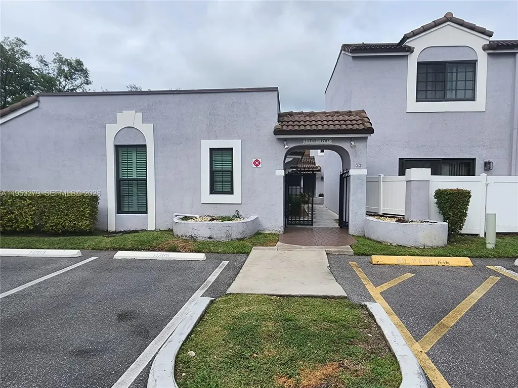 11763 NW 11th Street Pembroke Pines FL 33026