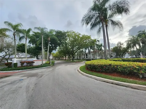 11763 NW 11th Street Pembroke Pines FL 33026