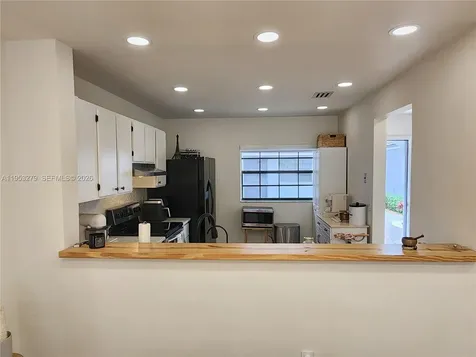 11763 NW 11th Street Pembroke Pines FL 33026