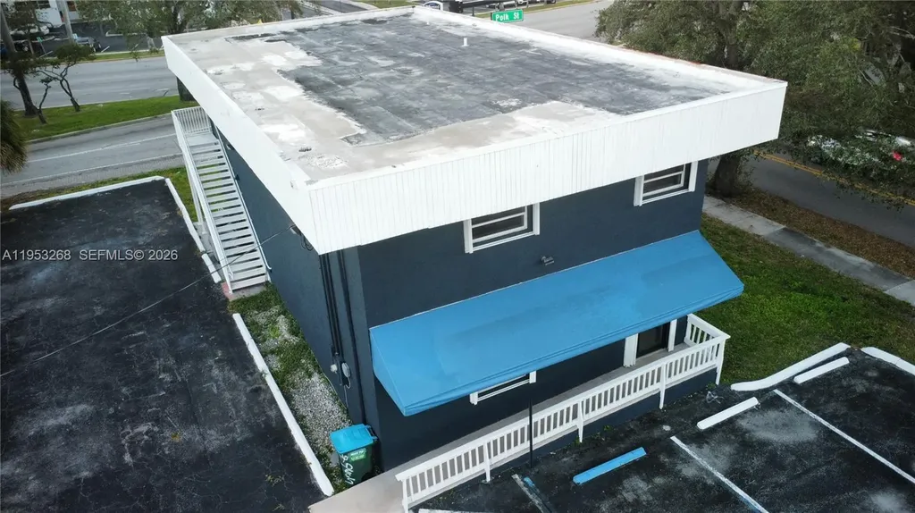 2555 Polk Street Hollywood FL 33020