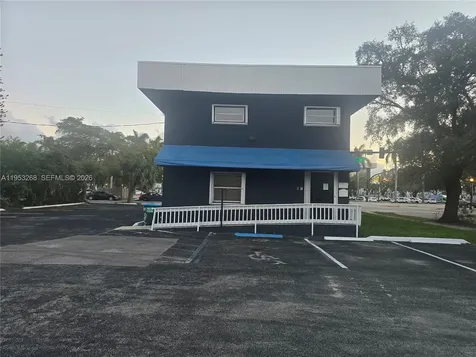 2555 Polk Street Hollywood FL 33020