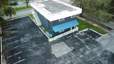 2555 Polk Street Hollywood FL 33020