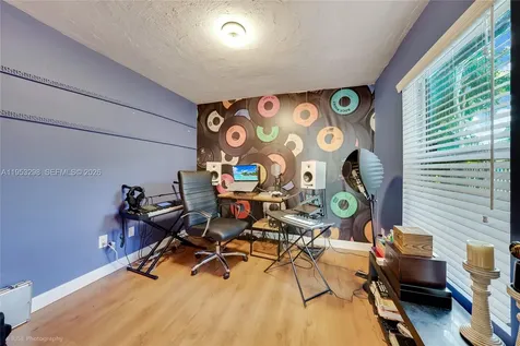 262 SW 54th Avenue Plantation FL 33317