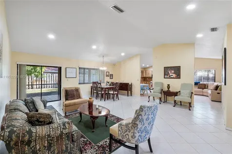 8201 NW 53rd Street Lauderhill FL 33351