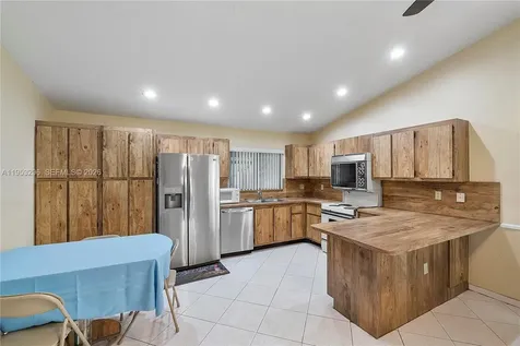 8201 NW 53rd Street Lauderhill FL 33351