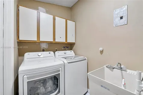 8201 NW 53rd Street Lauderhill FL 33351