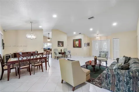 8201 NW 53rd Street Lauderhill FL 33351