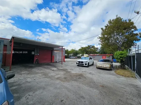 2110 SW 58th Avenue West Park FL 33023