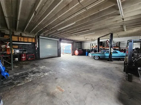 2110 SW 58th Avenue West Park FL 33023