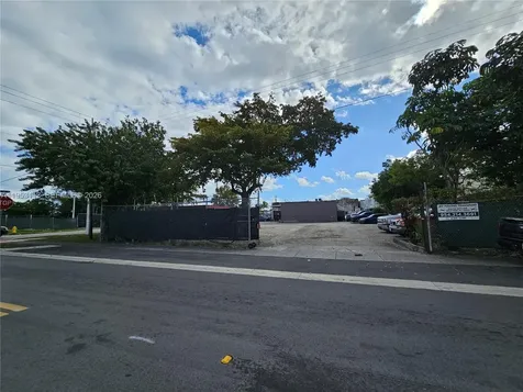 2110 SW 58th Avenue West Park FL 33023