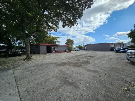 2110 SW 58th Avenue West Park FL 33023