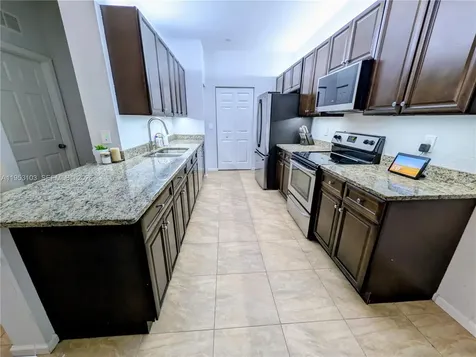3561 Forest Hill Boulevard West Palm Beach FL 33406