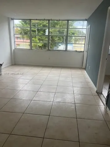 2175 NE 170th Street North Miami Beach FL 33162