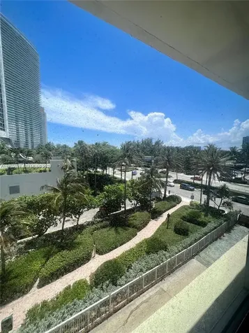 19201 Collins Avenue Sunny Isles Beach FL 33160