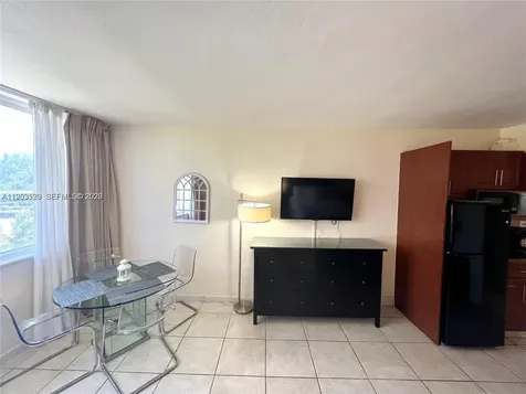 19201 Collins Avenue Sunny Isles Beach FL 33160