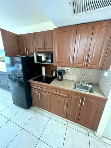 19201 Collins Avenue Sunny Isles Beach FL 33160