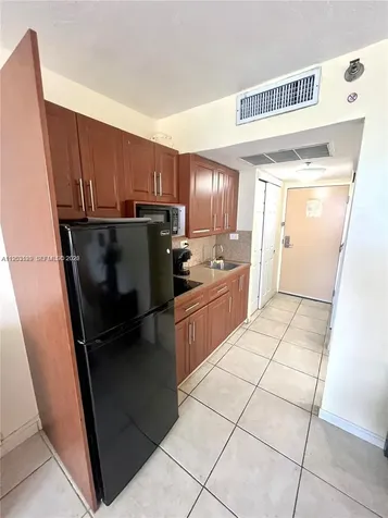 19201 Collins Avenue Sunny Isles Beach FL 33160