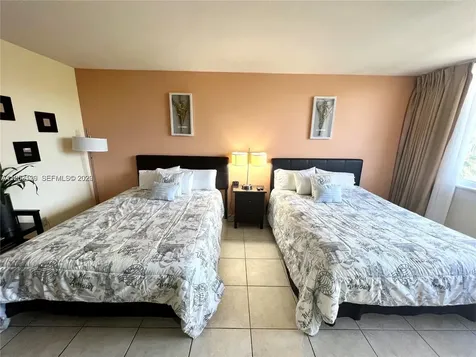 19201 Collins Avenue Sunny Isles Beach FL 33160