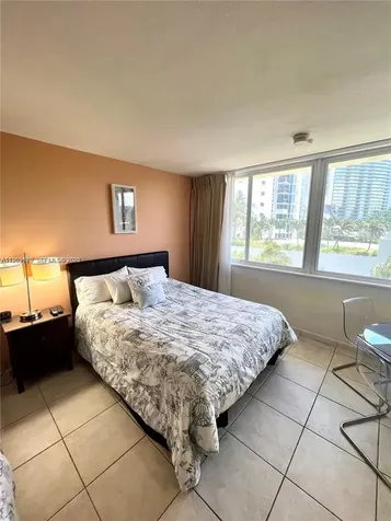 19201 Collins Avenue Sunny Isles Beach FL 33160