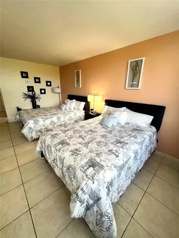 19201 Collins Avenue Sunny Isles Beach FL 33160