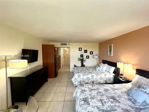 19201 Collins Avenue Sunny Isles Beach FL 33160