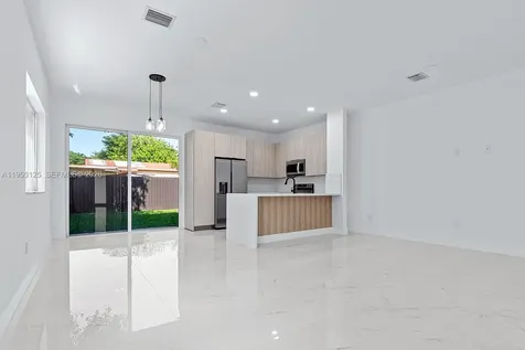1355-1357 NW 42nd Street Miami FL 33142