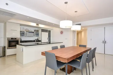 17201 Collins Avenue Sunny Isles Beach FL 33160
