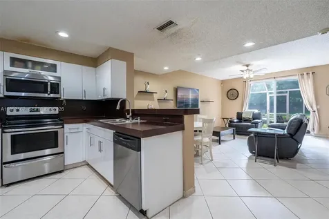 1528 Veracruz Lane Weston FL 33327