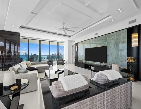 18975 Collins Avenue Sunny Isles Beach FL 33160