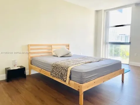 3675 N Country Club Drive Aventura FL 33180