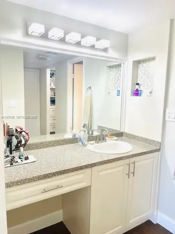 3675 N Country Club Drive Aventura FL 33180