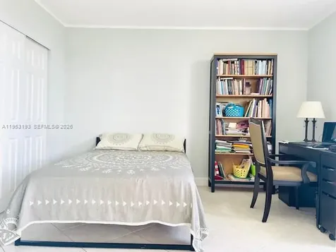 3675 N Country Club Drive Aventura FL 33180