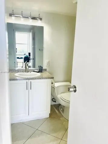 3675 N Country Club Drive Aventura FL 33180