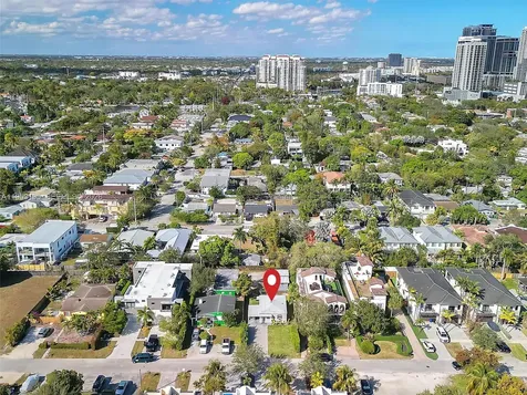 607 SW 10th Street Fort Lauderdale FL 33315