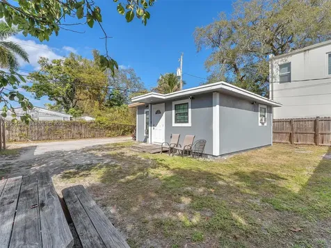 607 SW 10th Street Fort Lauderdale FL 33315