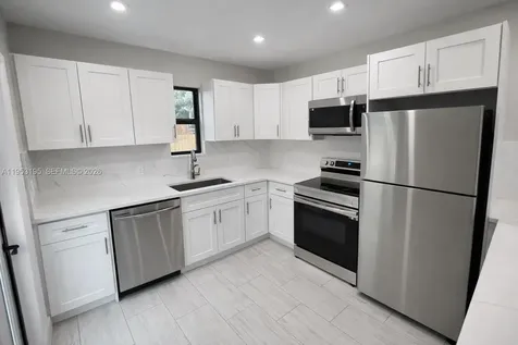 607 SW 10th Street Fort Lauderdale FL 33315