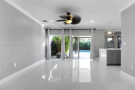 9008 SW 211th Lane Cutler Bay FL 33189