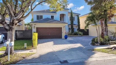 9008 SW 211th Lane Cutler Bay FL 33189