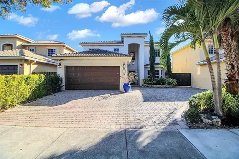 9008 SW 211th Lane Cutler Bay FL 33189