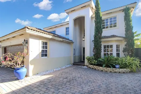 9008 SW 211th Lane Cutler Bay FL 33189