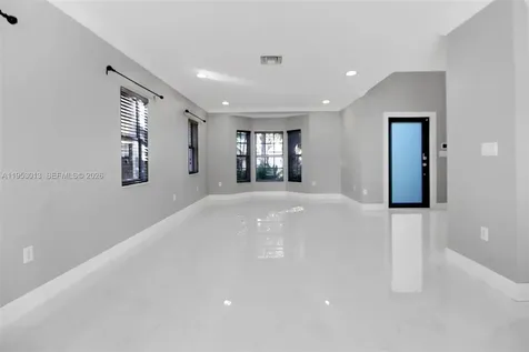 9008 SW 211th Lane Cutler Bay FL 33189