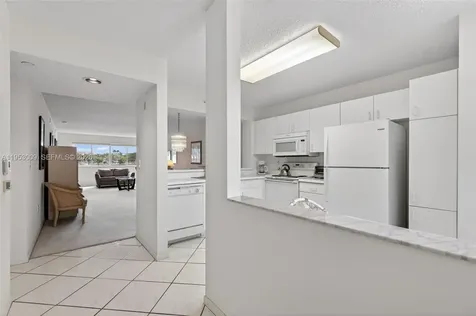 9525 Weldon Circle Tamarac FL 33321