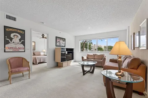 9525 Weldon Circle Tamarac FL 33321