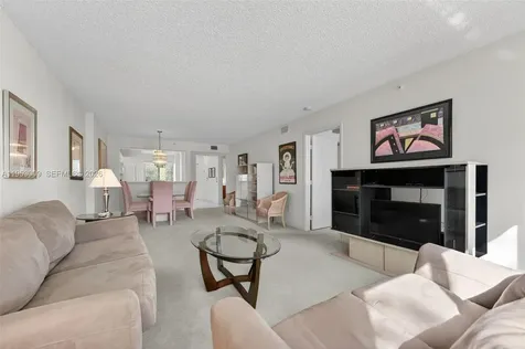 9525 Weldon Circle Tamarac FL 33321