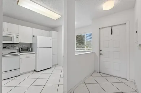 9525 Weldon Circle Tamarac FL 33321