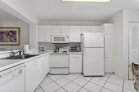9525 Weldon Circle Tamarac FL 33321