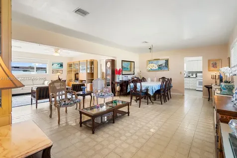 5770 NW 111th Street Hialeah FL 33012