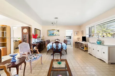 5770 NW 111th Street Hialeah FL 33012