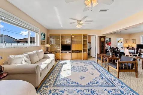 5770 NW 111th Street Hialeah FL 33012