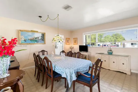 5770 NW 111th Street Hialeah FL 33012